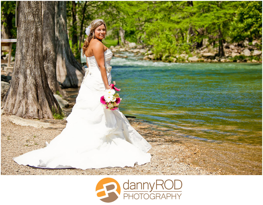 03-31-12shanebridals-gruene-blog-05