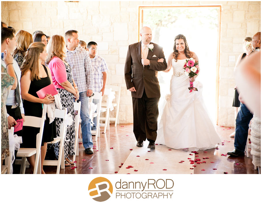 04-21-12wunebergerwedding-faithville-chapel-blog-06
