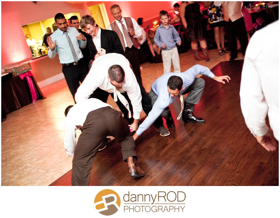 04-21-12wunebergerwedding-faithville-chapel-blog-39