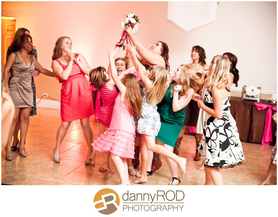 04-21-12wunebergerwedding-faithville-chapel-blog-42