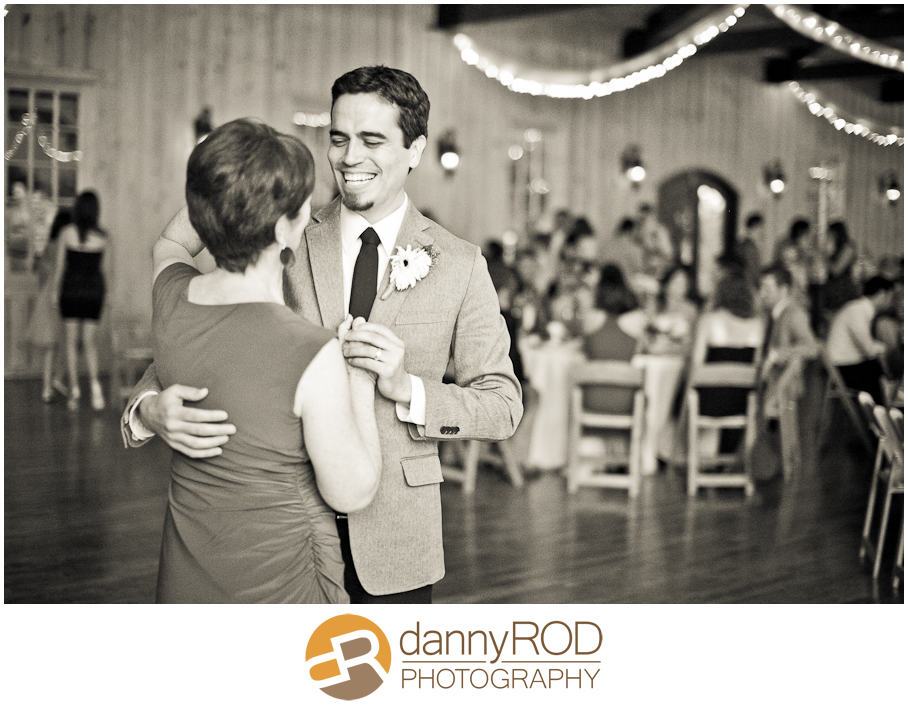 06-08-12daniellemikewedding-boulder-springs-blog-66