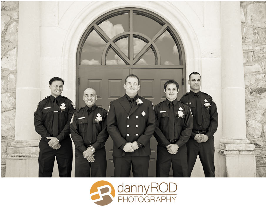 06-16-12erinkylewedding-stpeters-boerne-blog-07