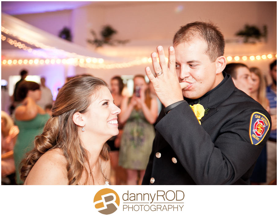 06-16-12erinkylewedding-stpeters-boerne-blog-39